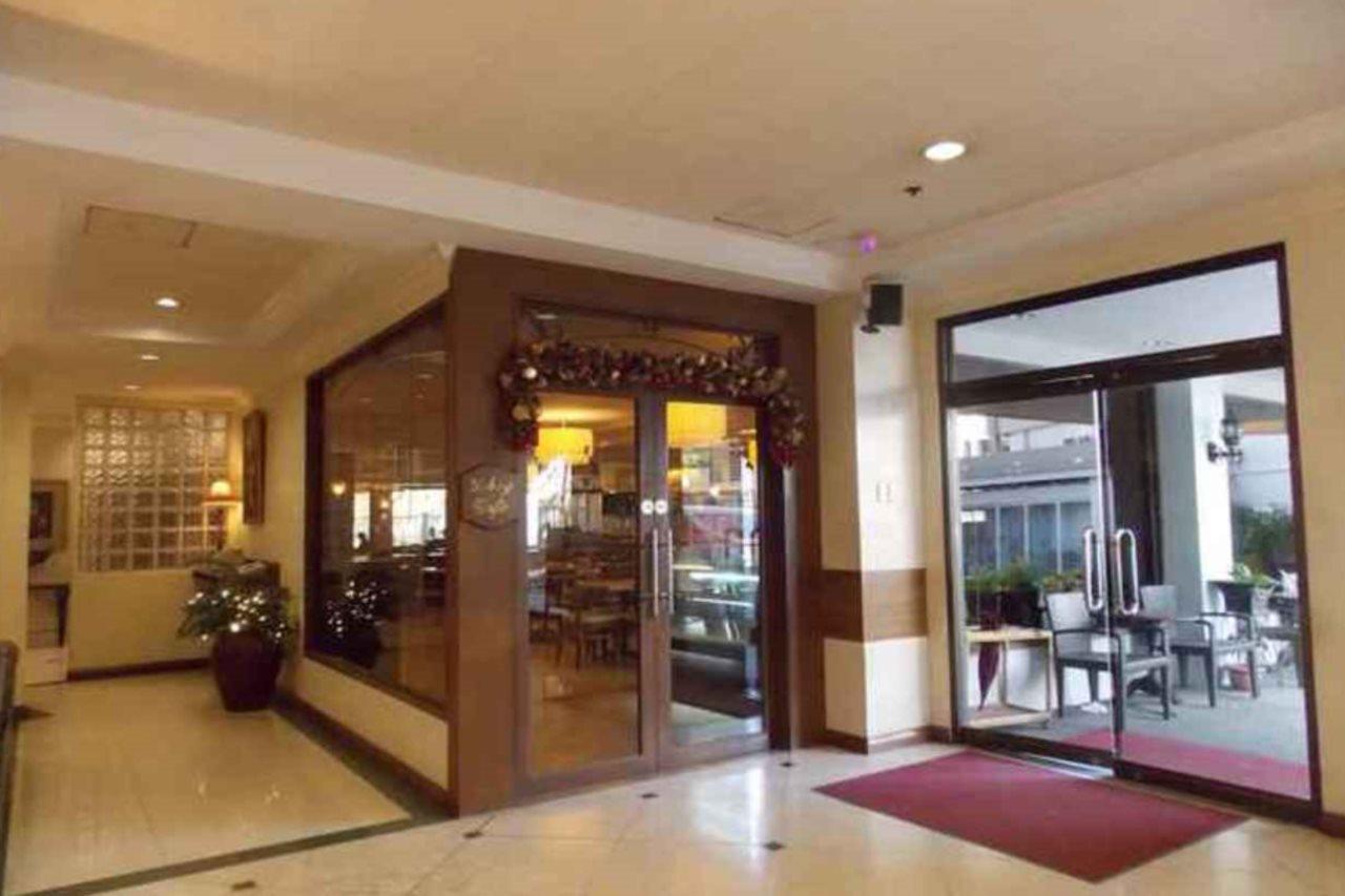 Diplomat Hotel Cebu Extérieur photo